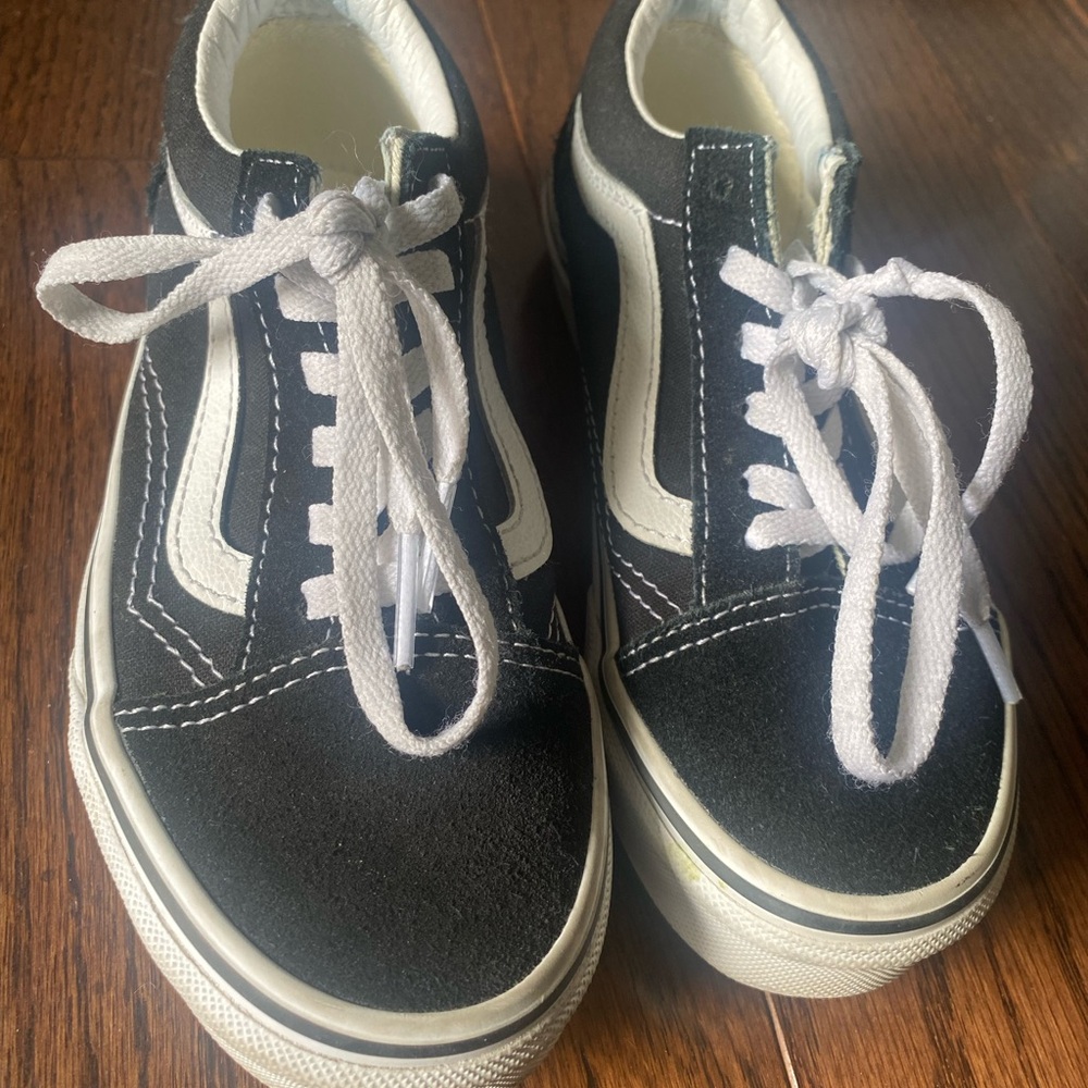 Vans Old school. Black and white US 1Y
